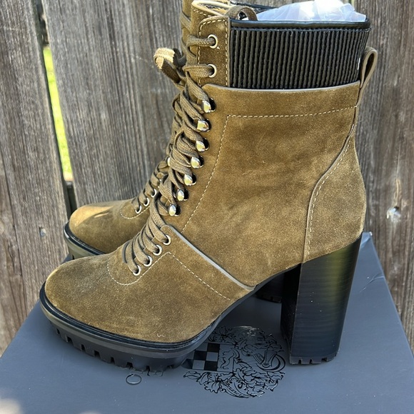 Vince Camuto Ermania Boot size 7.5M women - Picture 3 of 7